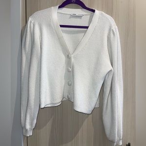Zara puff sleeved sweater size M